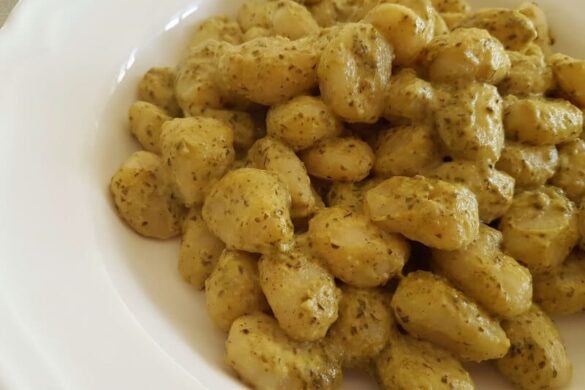 ניוקי ברוטב שמנת פסטו