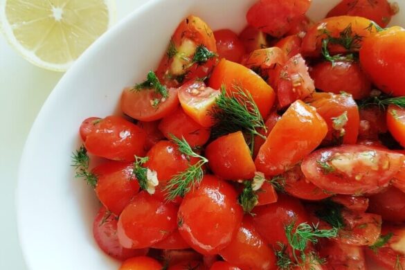 סלט עגבניות שרי חריף