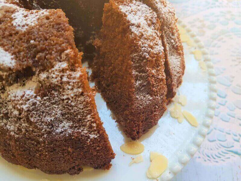 עוגת דבש בחושה