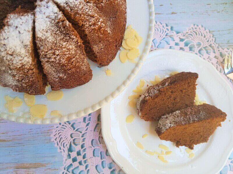 עוגת דבש בחושה