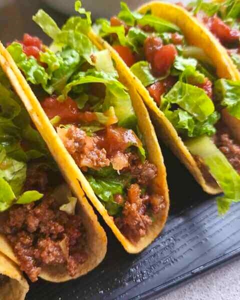 טאקו בשר טחון בסגנון מקסיקני